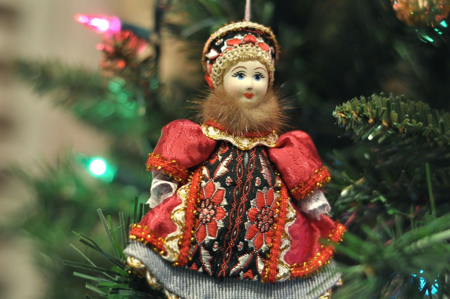 A History Of Russian Holiday Ornaments