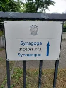 Visit Nozyk Synagogue