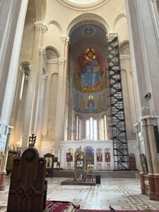 Sameba Holy Trinity Cathedral: Tbilisi’s Marvel of Pride and Identity