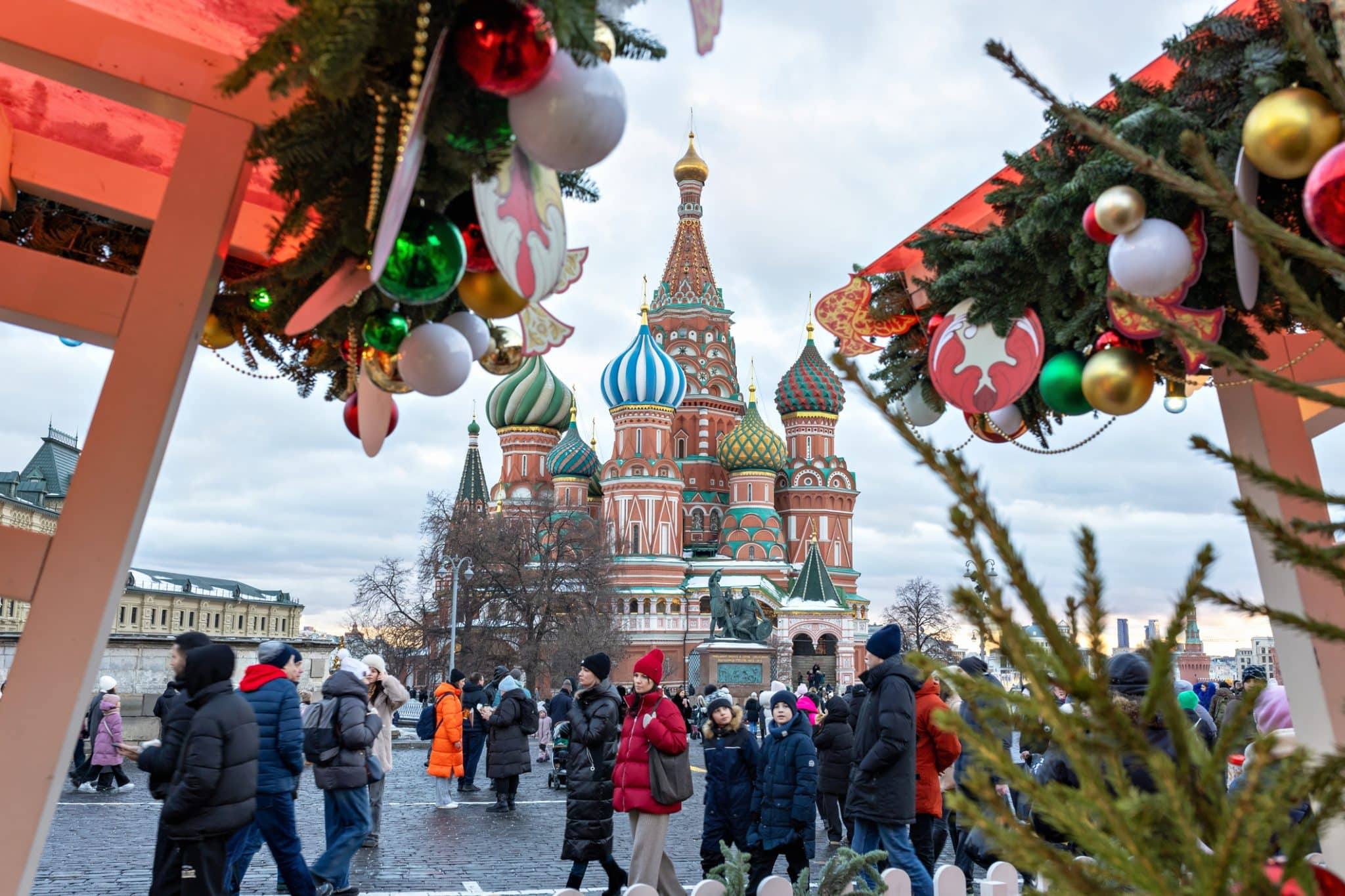 Russian holiday calendar.