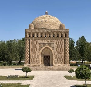 Uzbek ceramics history archeology production techniques