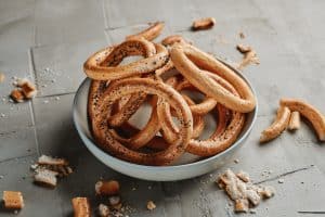 moldvan covrigi bread rings on a plate