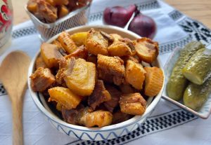 Jumări Moldovan pork cracklings